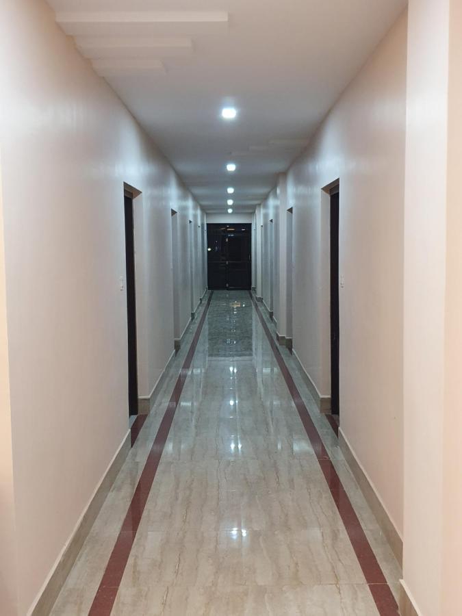 Sri Lakshmi Palace A/C Hotel Suluru Zewnętrze zdjęcie