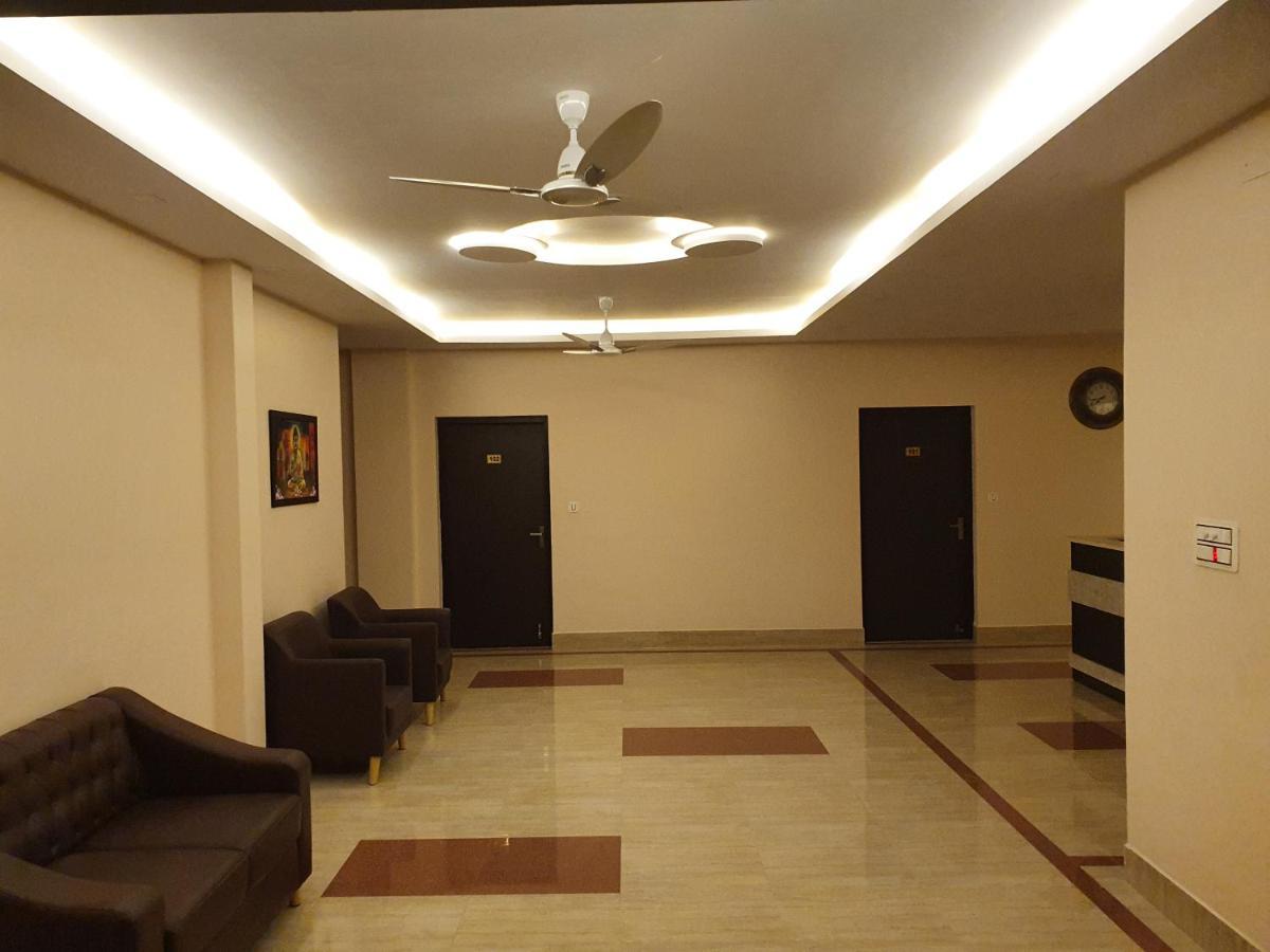 Sri Lakshmi Palace A/C Hotel Suluru Zewnętrze zdjęcie